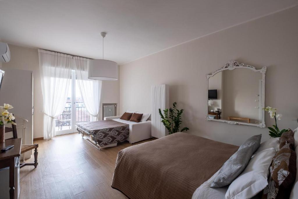 Cute And Cozy Apartment Train Station Bergamo Luaran gambar