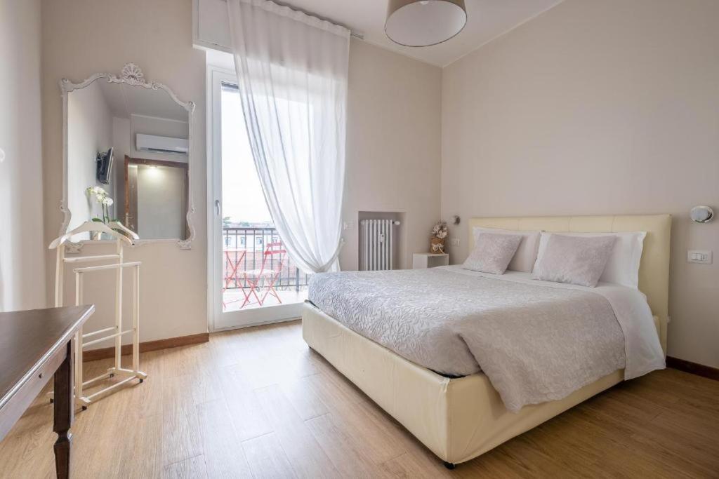 Cute And Cozy Apartment Train Station Bergamo Luaran gambar